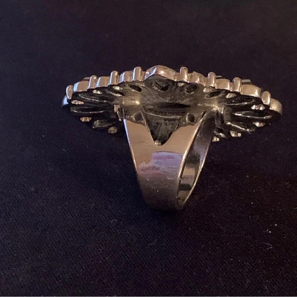 Chunky  Silver Tone & Black Rhinestone Flower Statement Ring - Picture 7 of 10